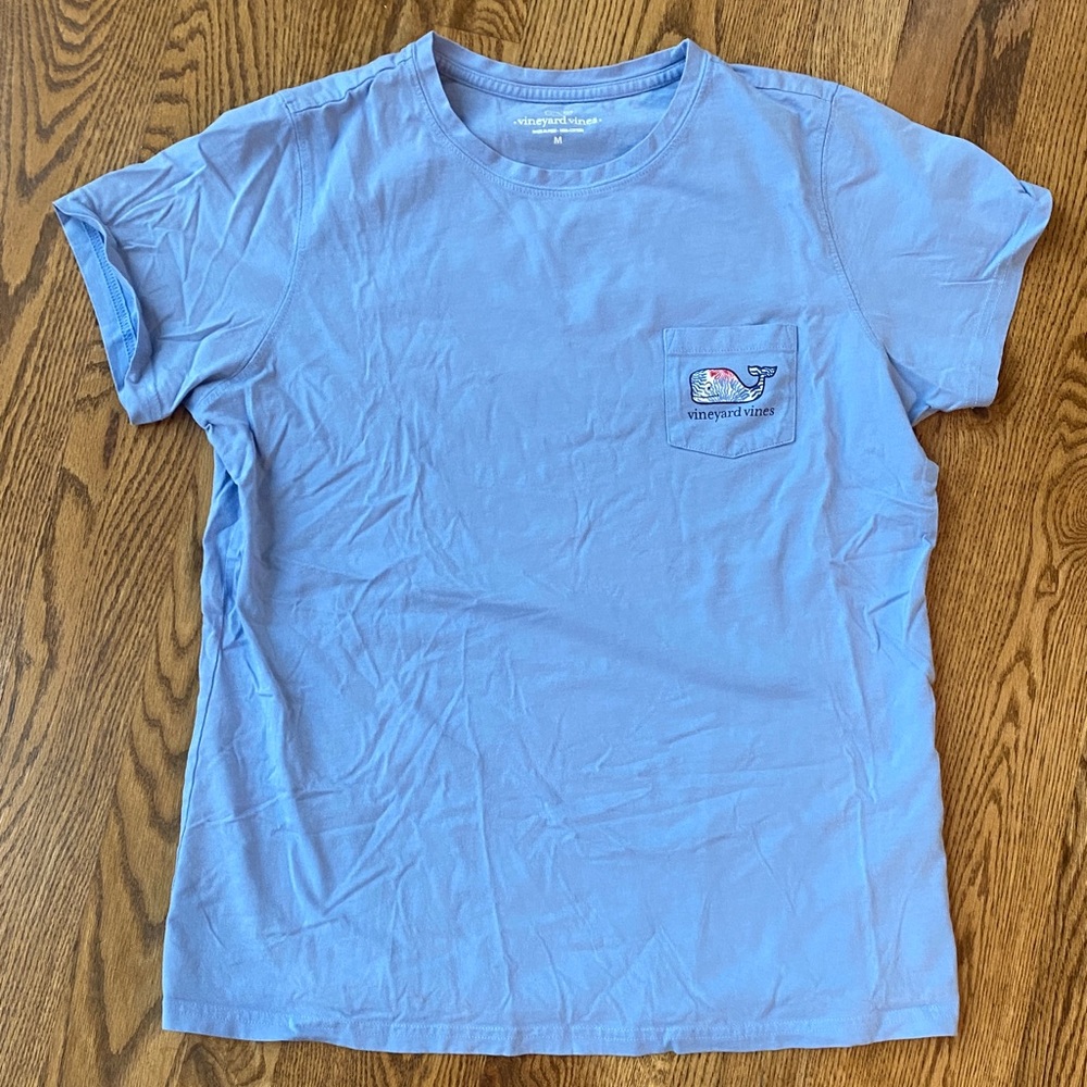 Vinyard Vines 100% cotton M short sleeved tee shirt blue 4th of July Preppycore